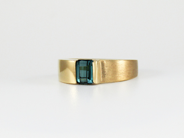 Contemporary Green Tourmaline Ring